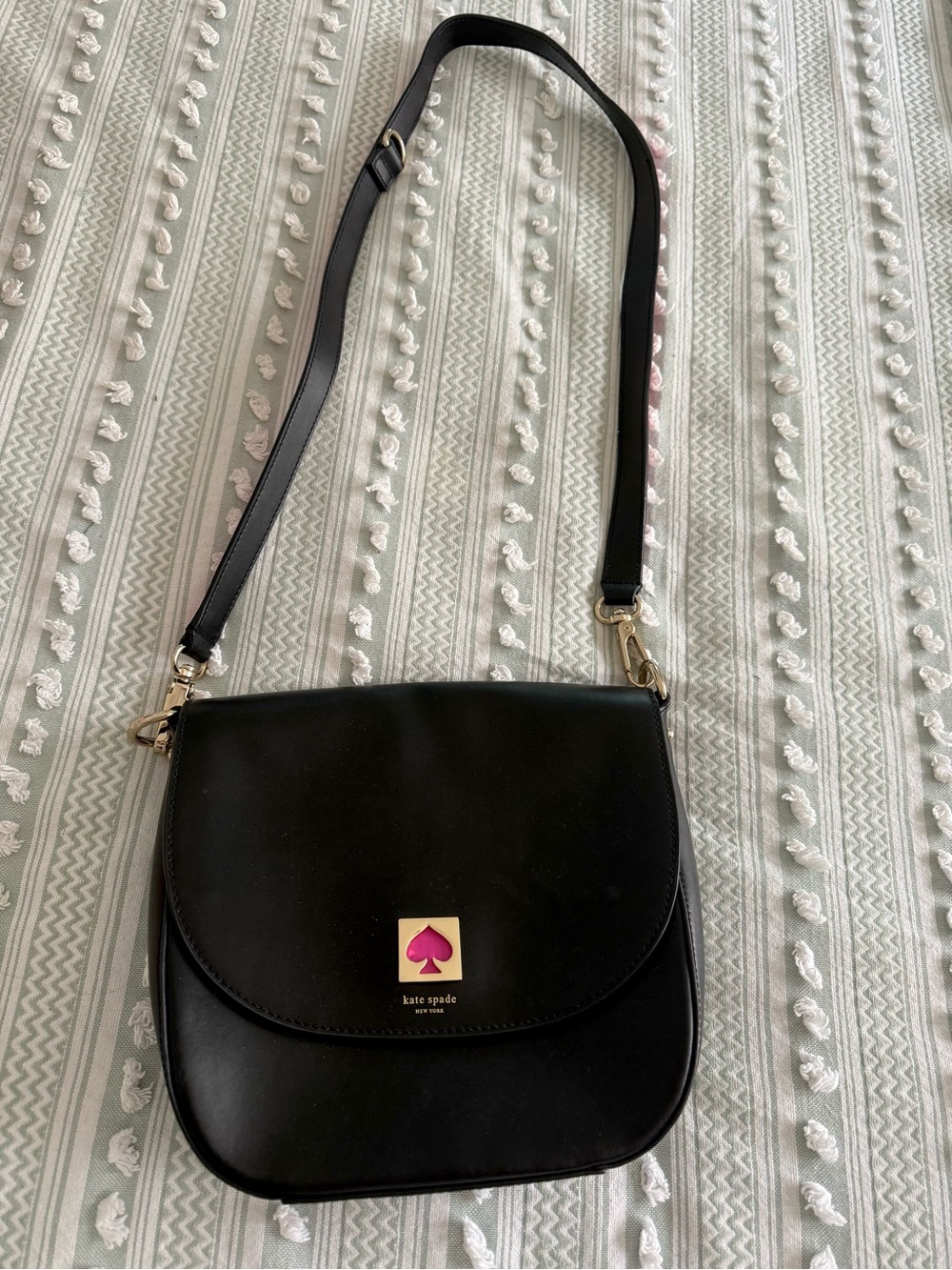 kate spade Black Crossbody Bag with Pink Spade Accent, reversible strap